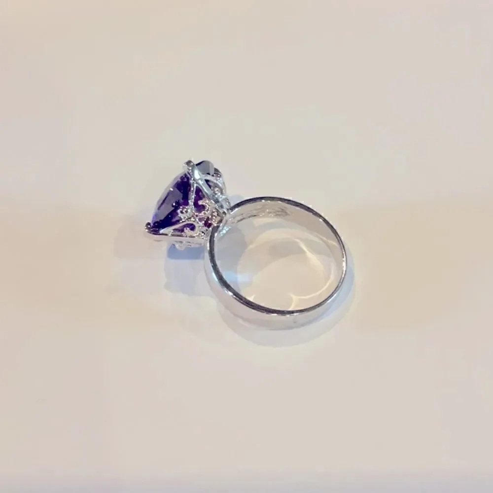 Gorgeous Large Purple Ring